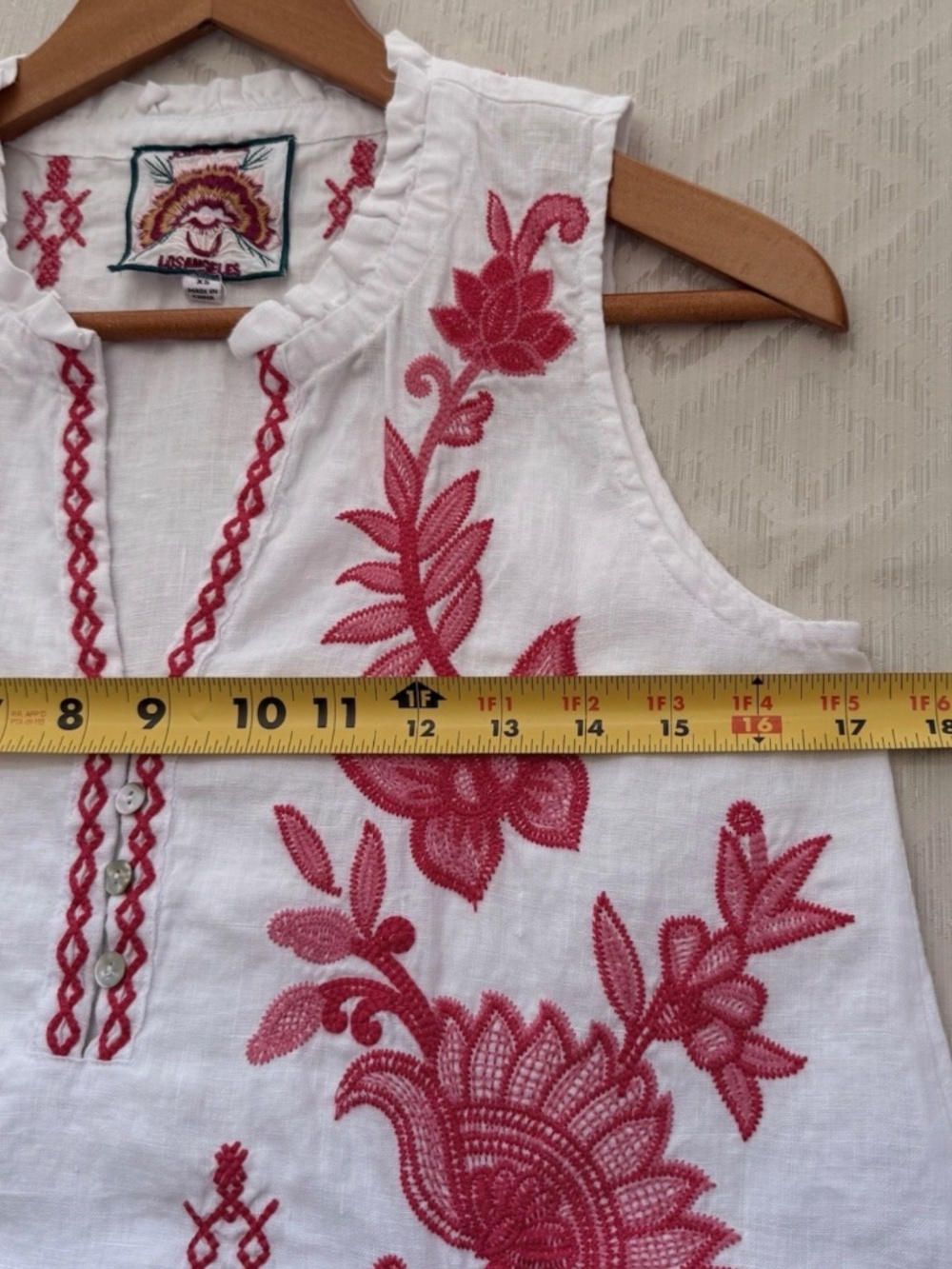 Johnny Was XS White Linen Tank with Red Embroidery Sleeveless Top V Neck Pretty! - Picture 5 of 8